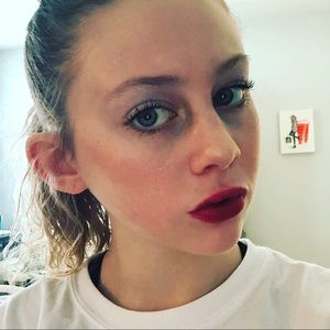 Meet your Posher, Ava